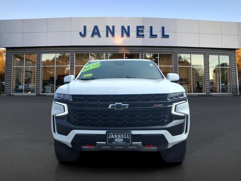 Used 2023 Chevrolet Tahoe Z71 w/ Luxury Package AWD/4WD image 2