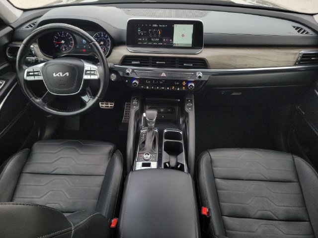 Certified 2022 Kia Telluride SX w/ SX Prestige Package AWD/4WD image 16