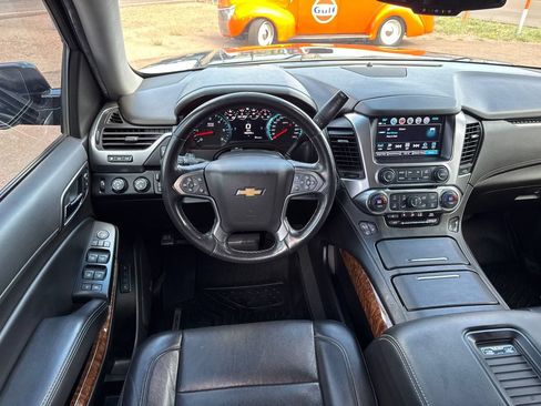 Used 2019 Chevrolet Tahoe Premier AWD/4WD image 22