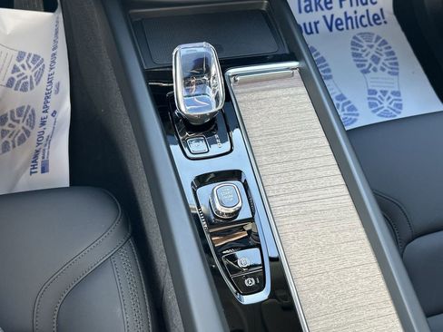 New 2026 Volvo XC60 B5 Plus w/ Climate Package image 22