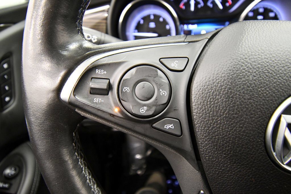 Used 2019 Buick Envision Essence AWD/4WD image 20