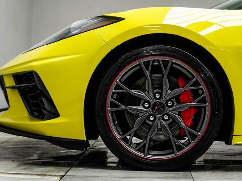 Used 2023 Chevrolet Corvette Stingray Premium Conv w/ Z51 Performance Package RWD image 12