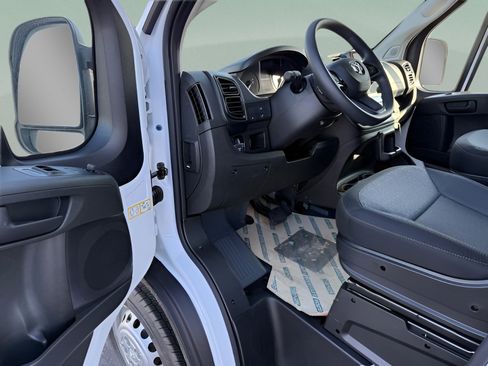 New 2025 RAM ProMaster 1500 w/ Convenience Group FWD image 18