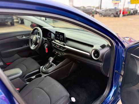 Used 2021 Kia Forte LXS image 14