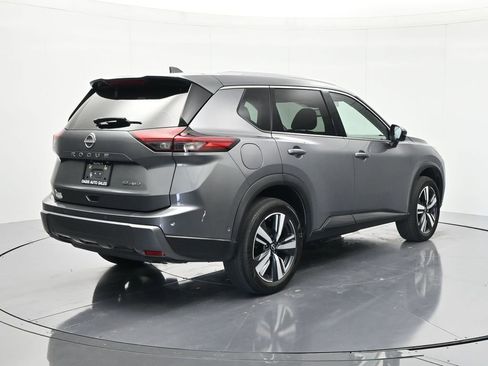 Used 2024 Nissan Rogue SL AWD/4WD image 5