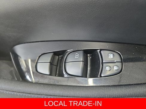 Used 2022 Nissan Leaf SV w/ SV Technology Package FWD image 28