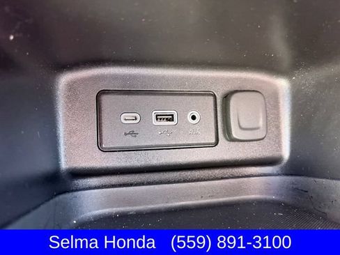 Used 2022 Chevrolet Equinox LT FWD image 20