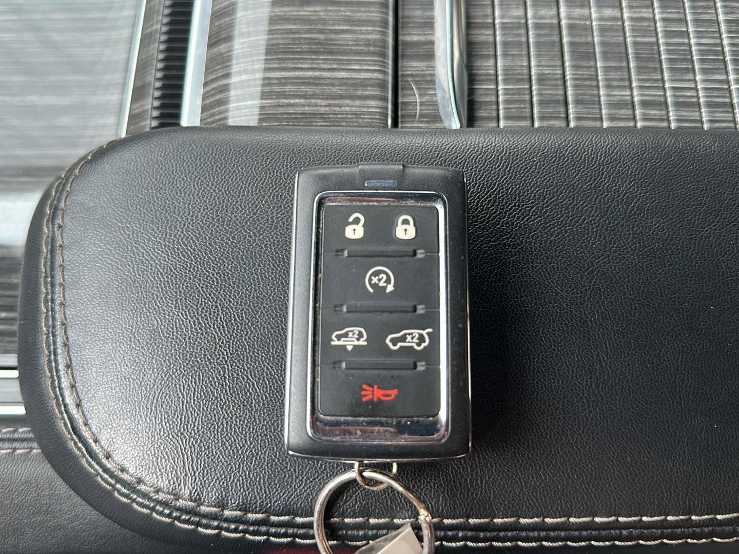 Used 2022 Jeep Wagoneer Series III w/ Convenience Group I AWD/4WD image 35