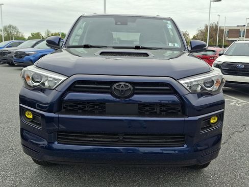 Used 2022 Toyota 4Runner TRD Sport w/ Technology Package AWD/4WD image 2