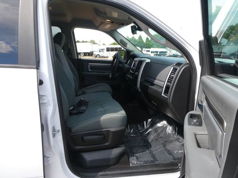 Used 2016 RAM 1500 Classic SLT RWD image 22