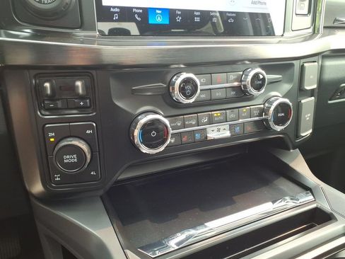 New 2026 Ford F250 Lariat w/ Black Appearance Package AWD/4WD image 23