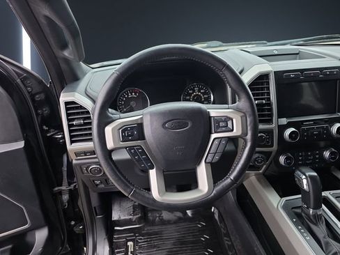 Used 2020 Ford F150 Lariat w/ Equipment Group 502A Luxury AWD/4WD image 12