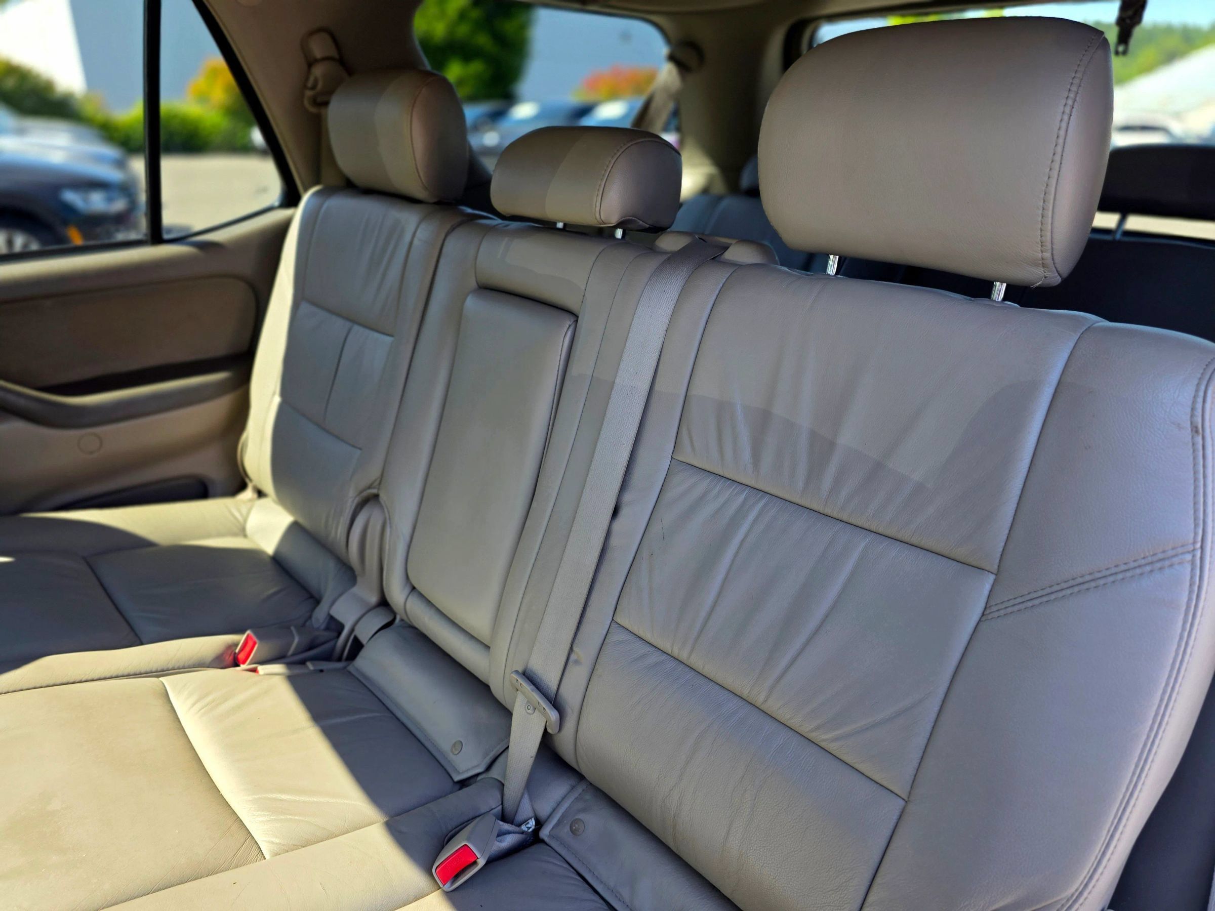 Used 2007 Toyota Sequoia SR5 AWD/4WD image 40