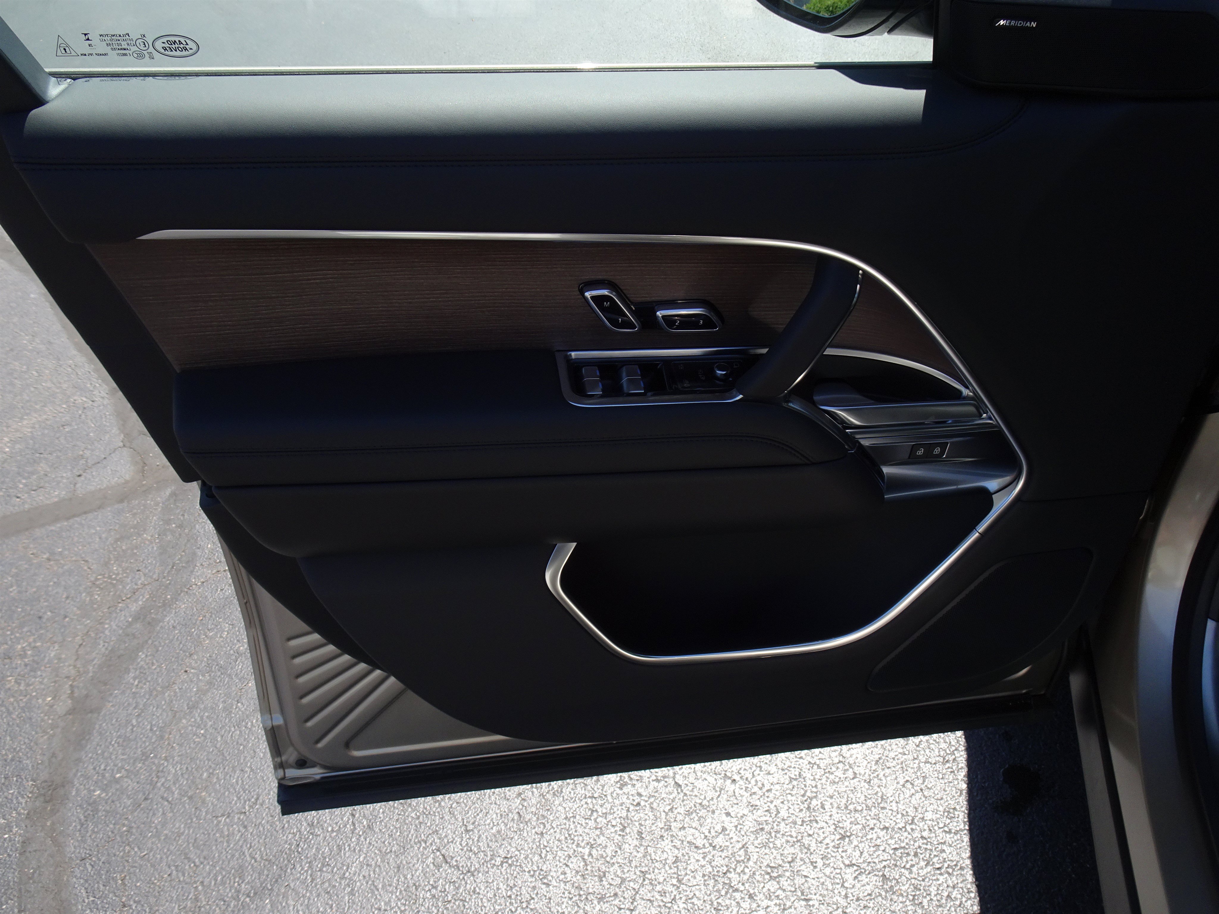 New 2026 Land Rover Range Rover SE AWD/4WD image 18