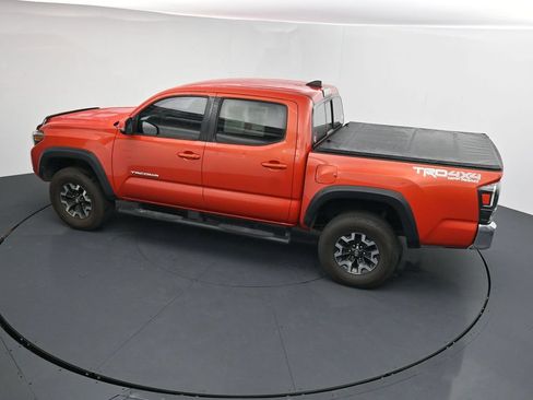 Used 2016 Toyota Tacoma TRD Off-Road w/ Towing Package AWD/4WD image 13