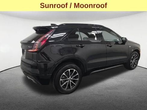 Used 2025 Cadillac XT4 Sport AWD/4WD image 5