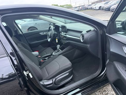 Used 2023 Kia Forte LXS FWD image 26