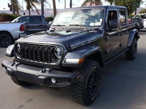 New 2025 Jeep Gladiator Willys image 8