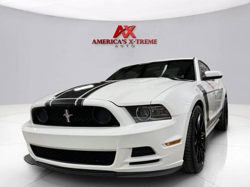 Used 2013 Ford Mustang Boss 302 w/ Boss 302 Accessory Pkg RWD image 3