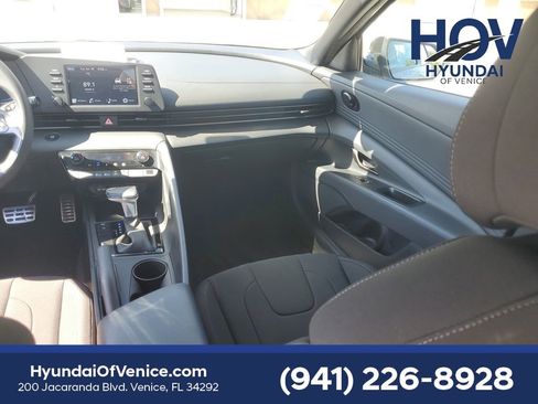 Certified 2025 Hyundai Elantra Sport FWD image 20