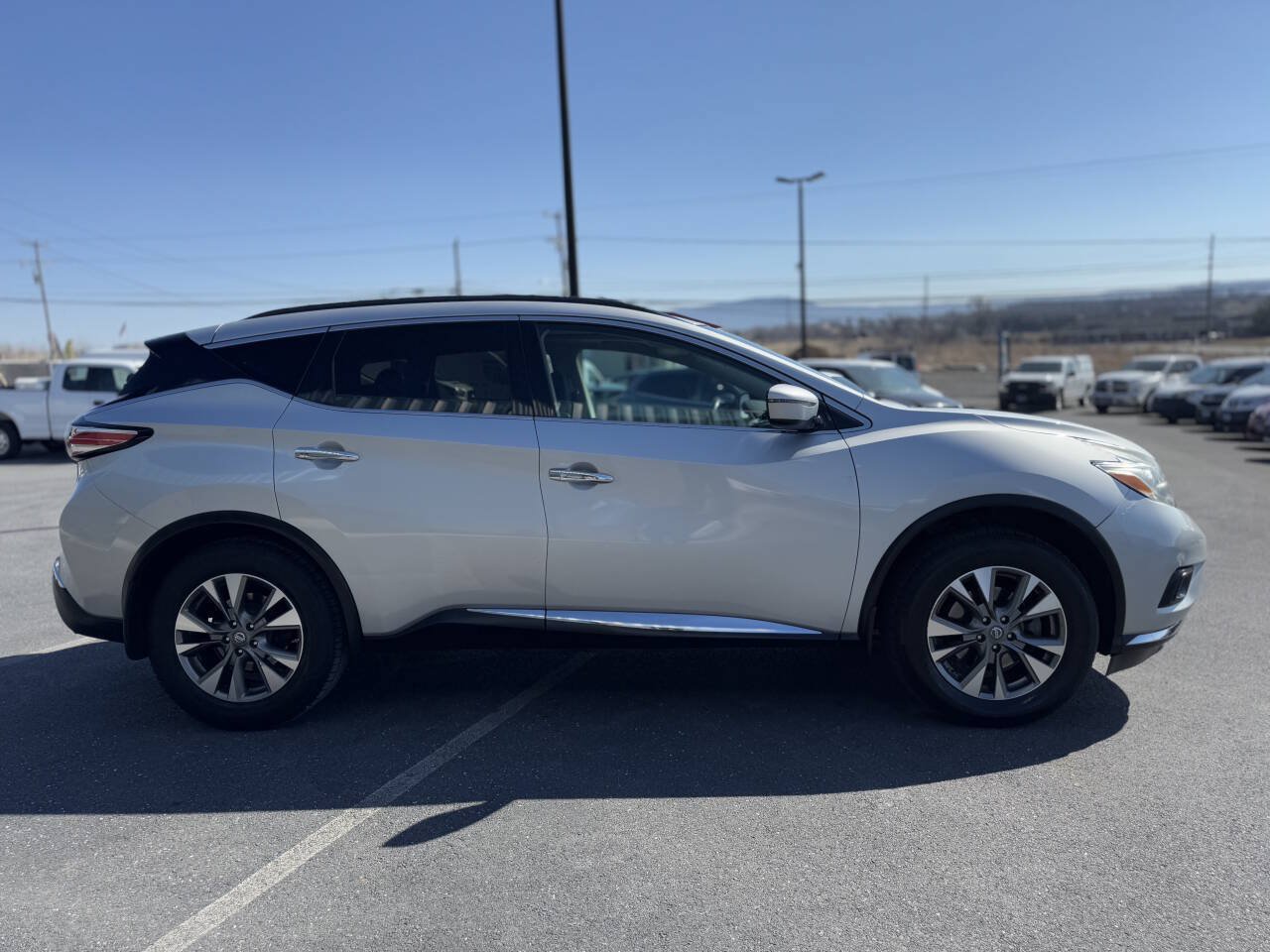Used 2017 Nissan Murano SV w/ Premium Package AWD/4WD image 38