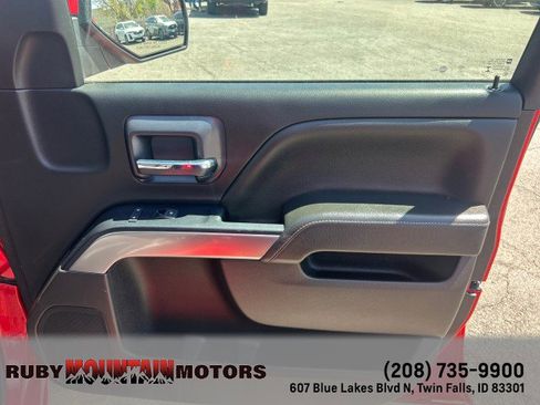 Used 2018 Chevrolet Silverado 1500 LT w/ All Star Edition image 34