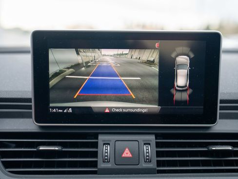 Used 2020 Audi Q5 Premium Plus w/ Premium Plus Package image 16