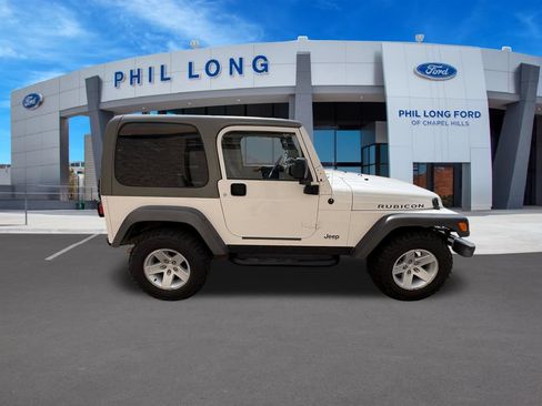 Used 2005 Jeep Wrangler Rubicon AWD/4WD image 7
