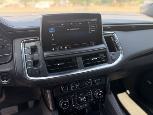 Used 2021 Chevrolet Suburban RST AWD/4WD image 21