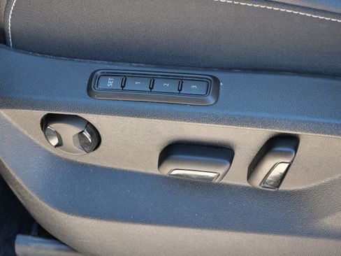 Used 2024 Volkswagen Atlas SEL Premium R-Line image 20