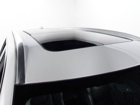 Certified 2024 Volvo XC90 T8 Ultimate w/ Protection Package AWD/4WD image 5