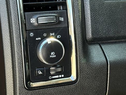 Used 2018 RAM 2500 Lone Star w/ Sport Appearance Group AWD/4WD image 22