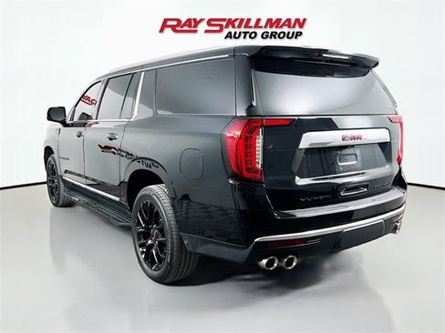 Used 2024 GMC Yukon XL Denali w/ Advanced Technology Package image 5