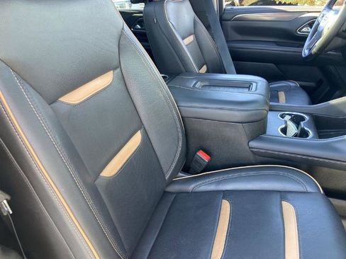 Used 2024 GMC Yukon AT4 image 25
