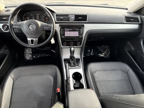 Used 2013 Volkswagen Passat TDI SE image 18