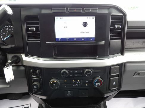 Used 2024 Ford F250 XL AWD/4WD image 23