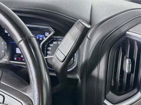 Used 2023 GMC Sierra 2500 Denali w/ Denali Ultimate Package AWD/4WD image 17