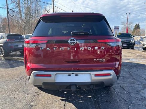 Used 2023 Nissan Pathfinder Platinum image 6