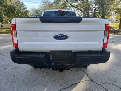 Used 2017 Ford F250 XL w/ Power Equipment Group image 7