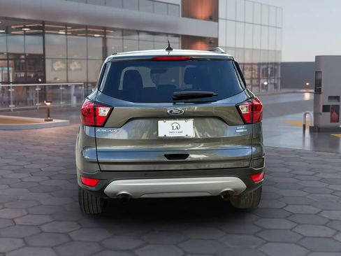 Used 2019 Ford Escape SEL AWD/4WD image 5