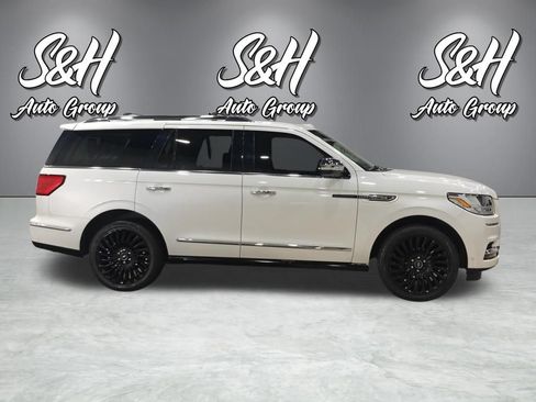 Used 2019 Lincoln Navigator Black Label w/ Cargo Package AWD/4WD image 29