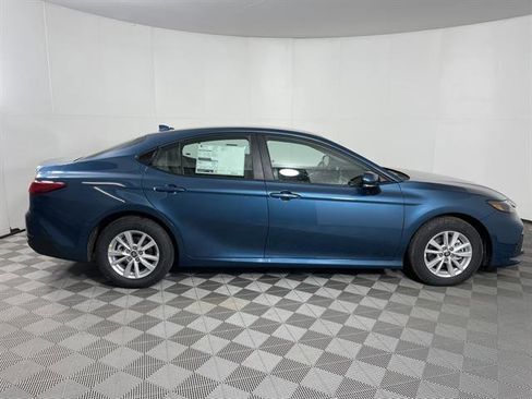 New 2026 Toyota Camry LE image 8