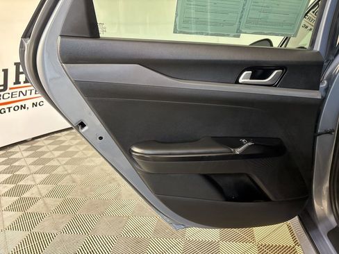 Used 2023 Kia K5 LXS image 19