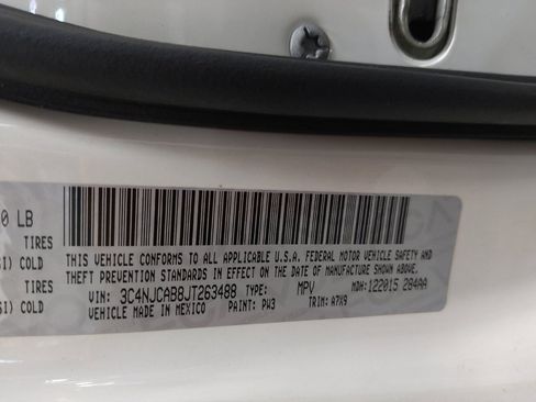 Used 2018 Jeep Compass Sport FWD image 33