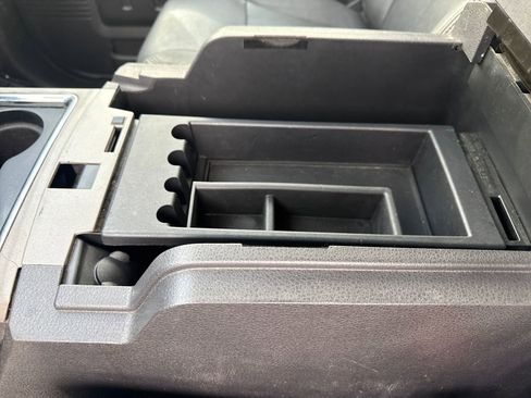 Used 2015 Ford F250 Platinum w/ FX4 Off-Road Package image 26