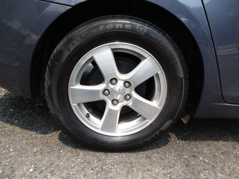 Used 2014 Chevrolet Cruze LT FWD image 12