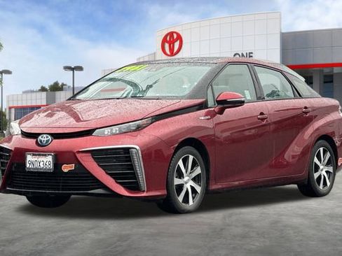 Used 2019 Toyota Mirai image 9
