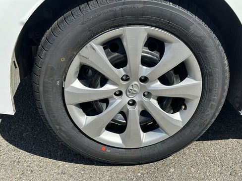 Certified 2025 Toyota Corolla LE FWD image 13