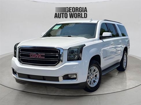 Used 2016 GMC Yukon XL SLT RWD image 3