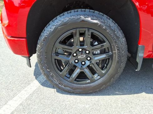 Certified 2025 Chevrolet Silverado 1500 Custom w/ Turbomax Blackout Package image 10